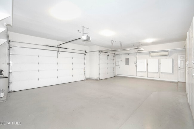 Building Photo - 6489 Calle Placido Dr