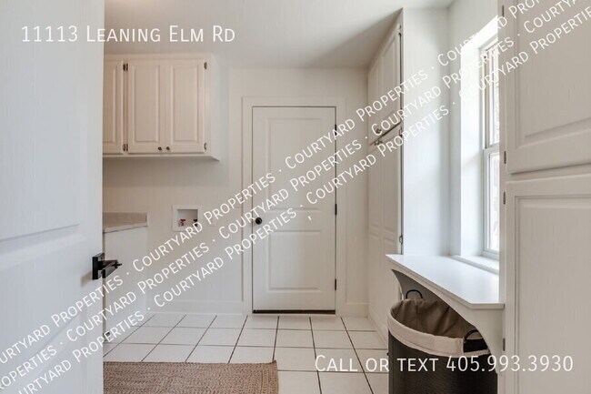 Building Photo - 11113 Leaning Elm Rd