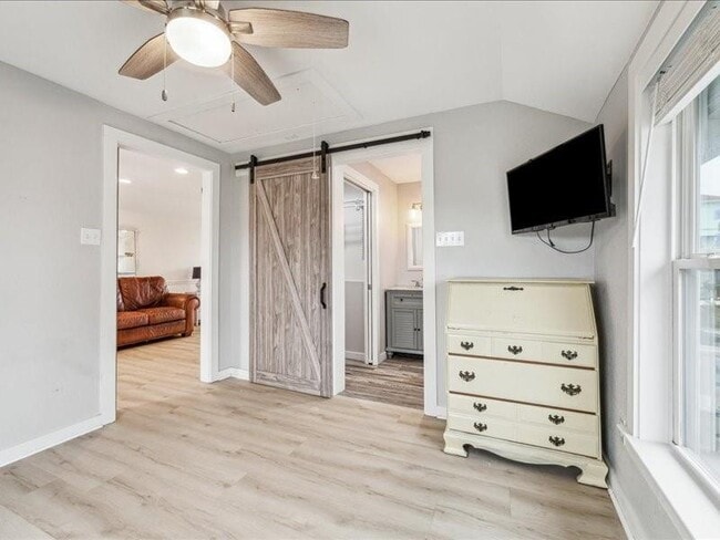 Building Photo - 85 Bayou Vista Dr