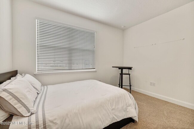 Building Photo - 287 Rum Runner Wy