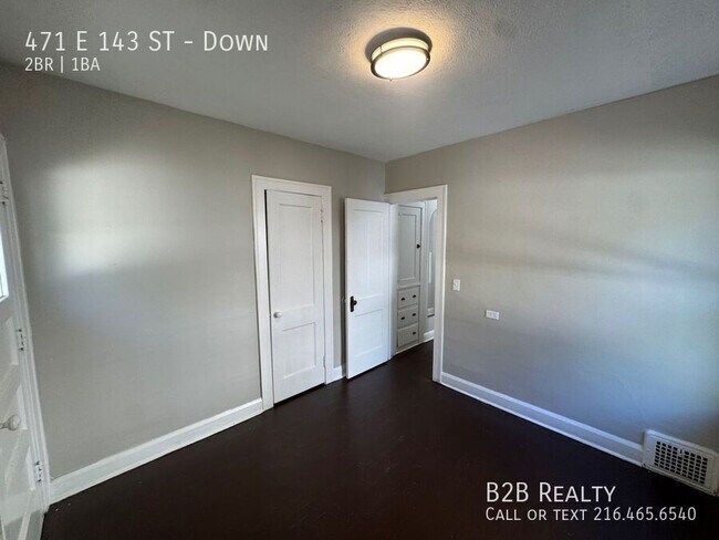Building Photo - 471 E 143rd St