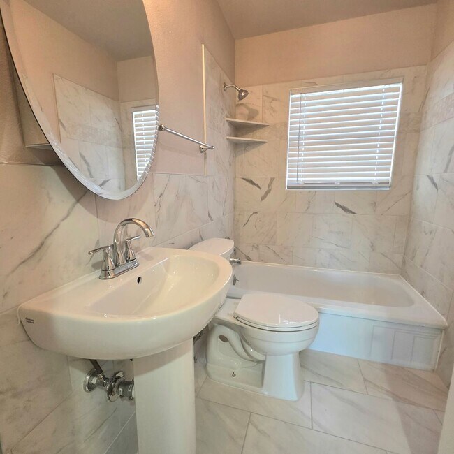 Building Photo - Charming remodeled 3-bedroom home for lease!