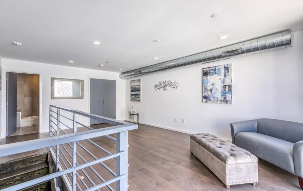 Building Photo - 1613 N 7th St