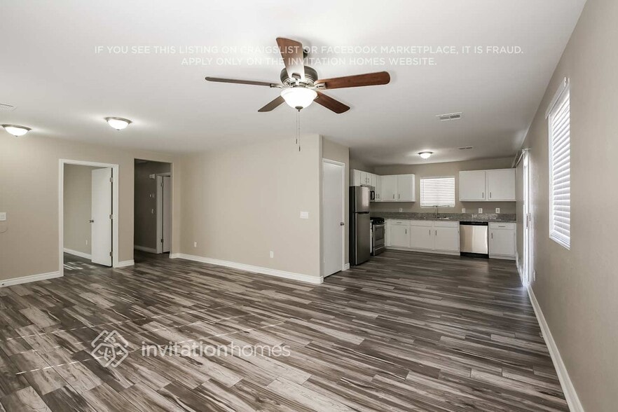 Building Photo - 5530 Alvarez St