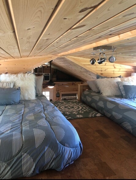 Building Photo - 111 Sunrise Ln