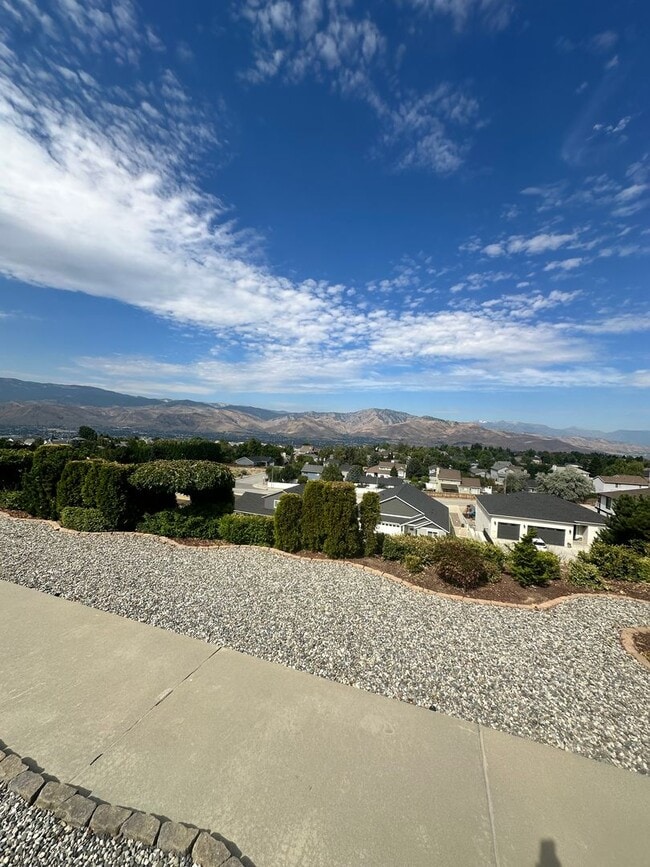 Building Photo - Beautiful Fancher Heights Home for Rent