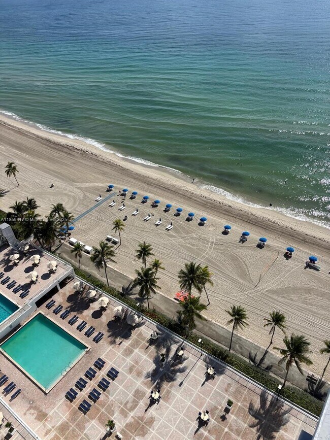 Building Photo - 2301 S Ocean Dr