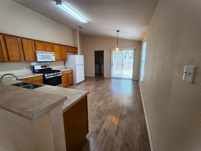 Building Photo - 11620 Paul E Anderson Dr