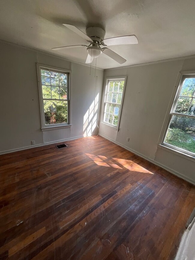 Building Photo - 6107 Fairfield-