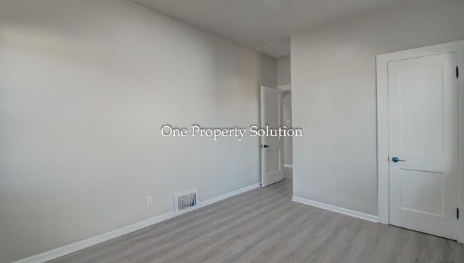Building Photo - 317 Garfield St