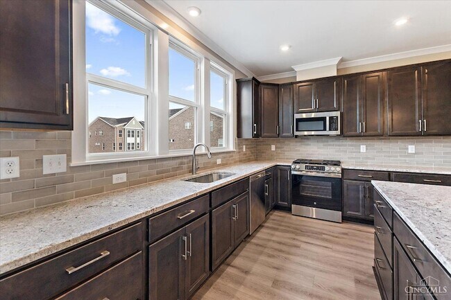 Building Photo - 7254 Otley Dr