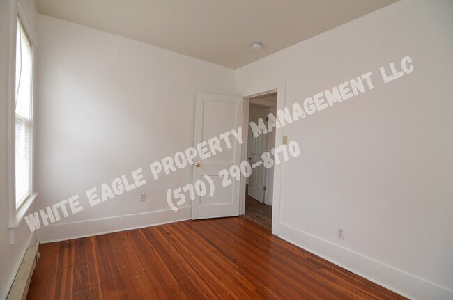 Building Photo - 738 Harrison Ave