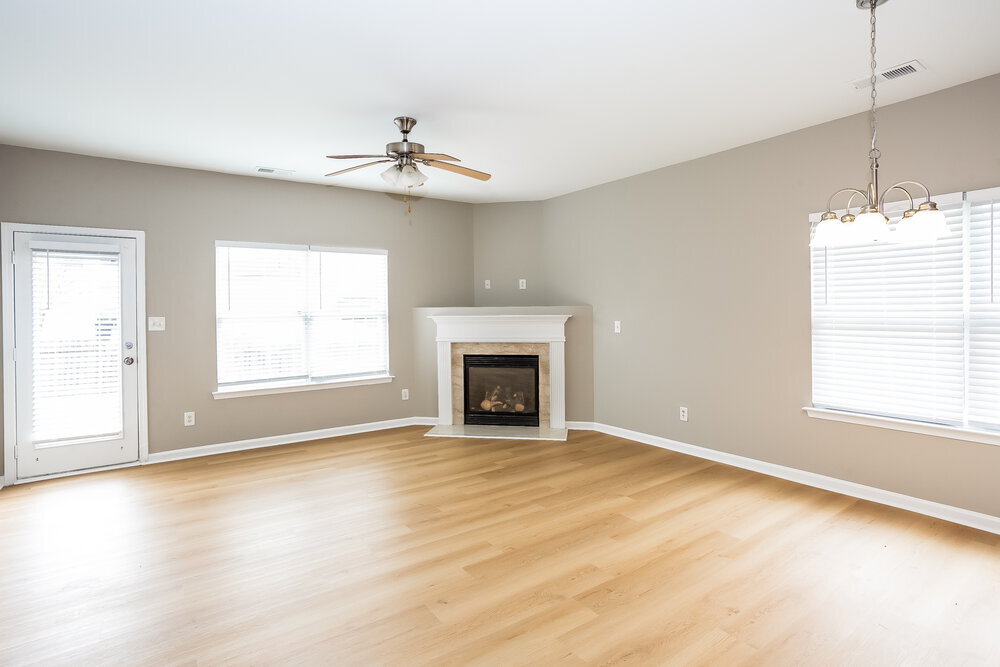 Building Photo - 506 Lindsborg Trail