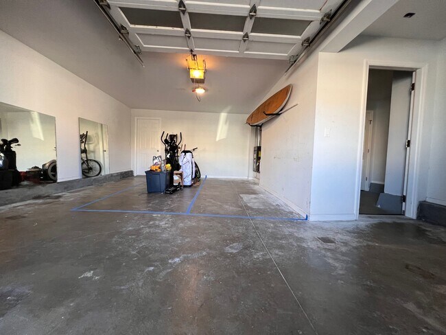 Building Photo - 2218 34th Ave