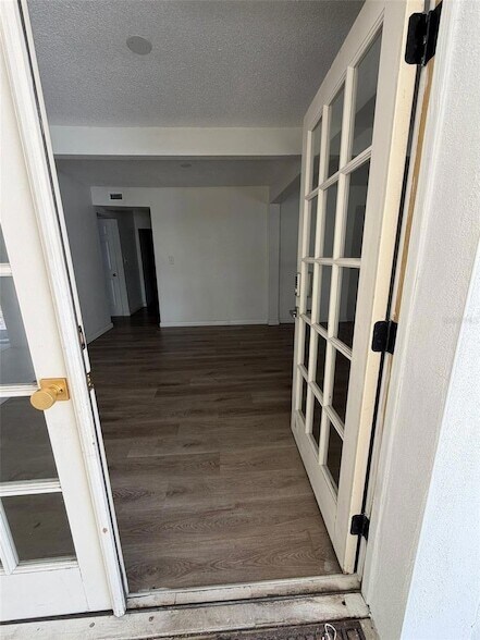 Building Photo - 209 W Emily St