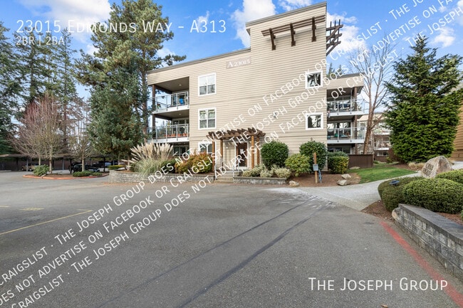Building Photo - 23015 Edmonds Way