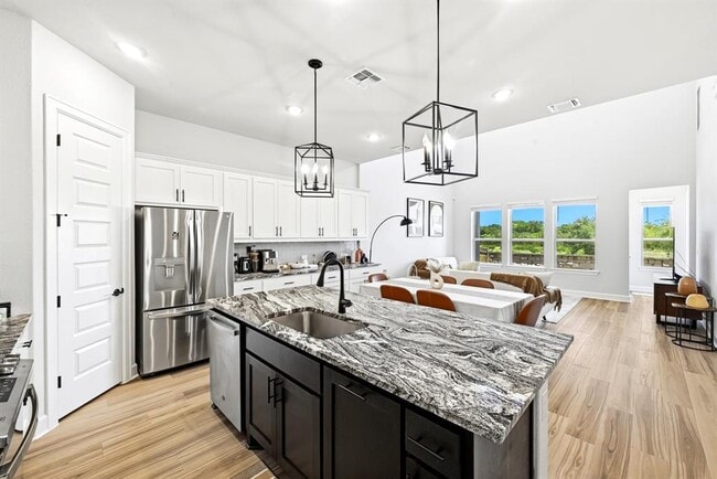 Building Photo - 2702 Sebring Cir