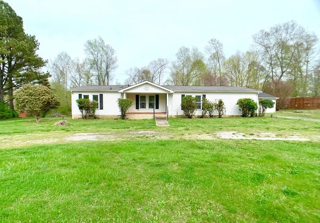 Building Photo - 2551 Farm Cir