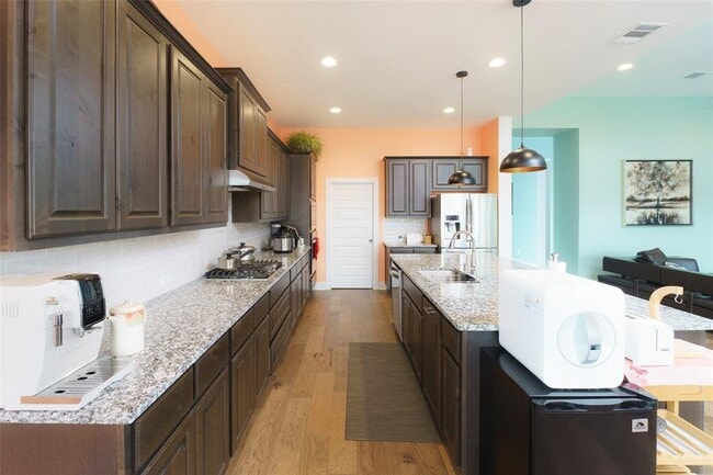 Building Photo - 816 Paseo de Castana Wy