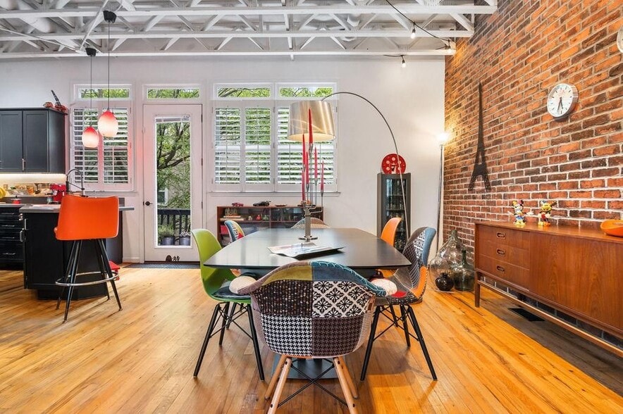 Building Photo - 230 Bradberry St SW