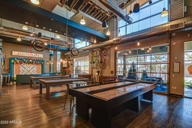 Building Photo - 4655 S Vapor
