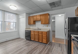 Building Photo - McCallum Apartments