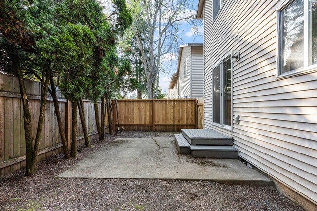 Building Photo - 17446 SE 82nd Dr