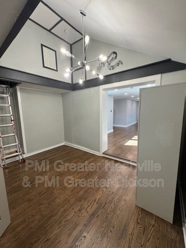 Building Photo - 1711 Golf St
