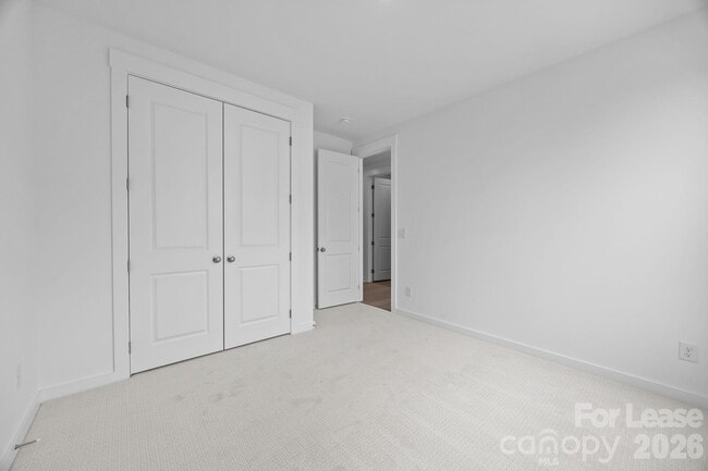 Building Photo - 4332 Honeywalk Ln