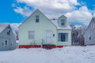 Building Photo - 9809 Way Ave