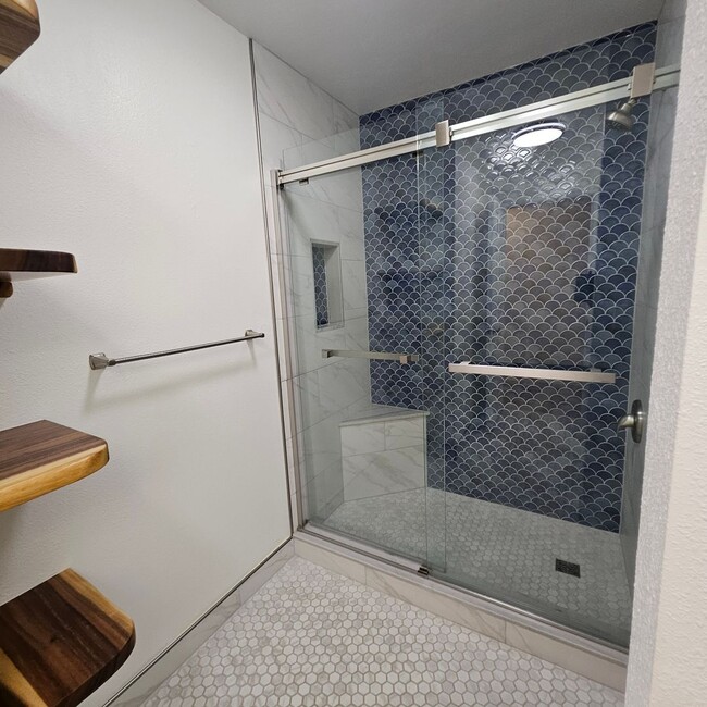 Building Photo - Partial Furnished  Condo North Kihei
