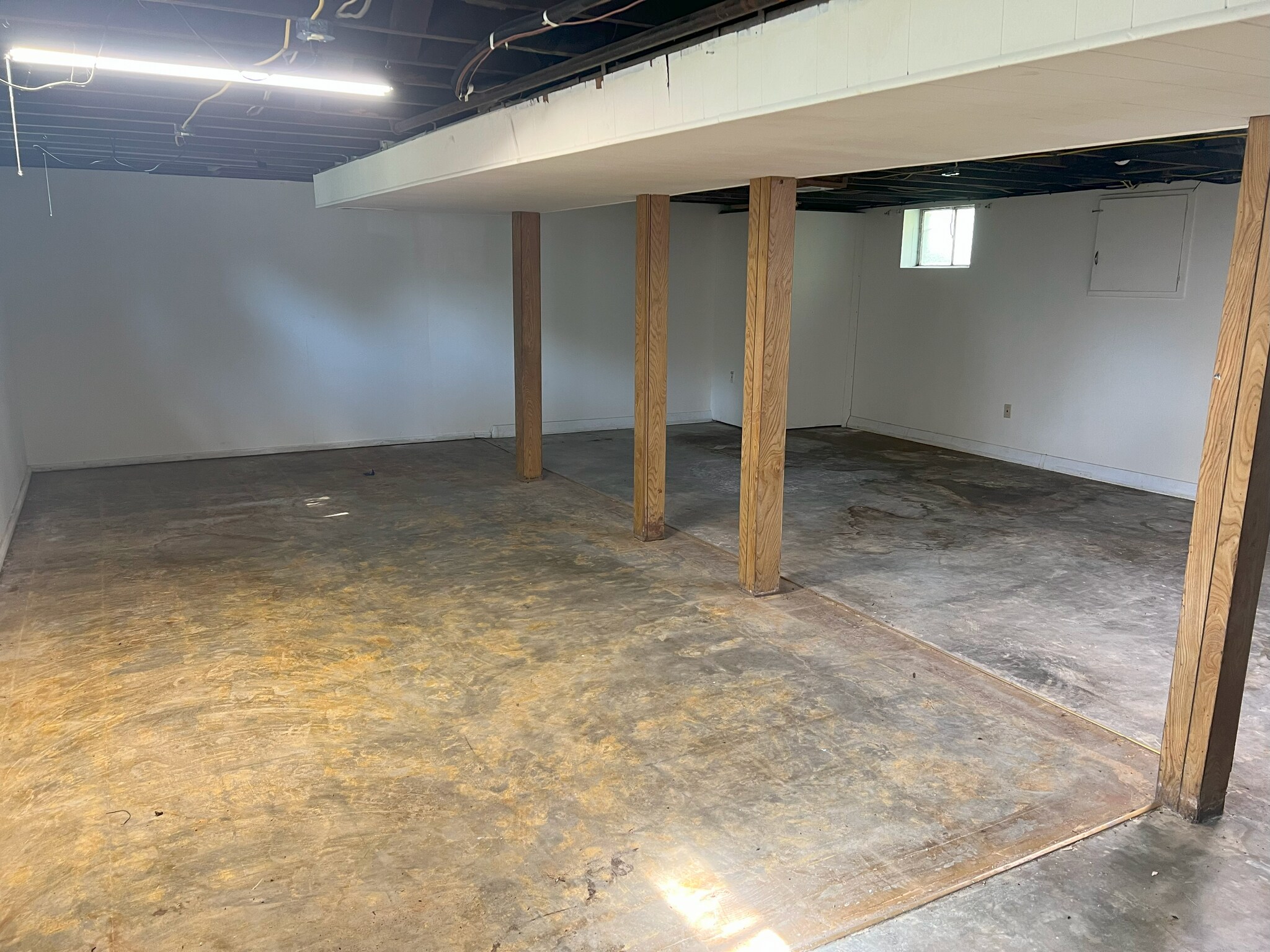 Building Photo - 1315 Rixon St