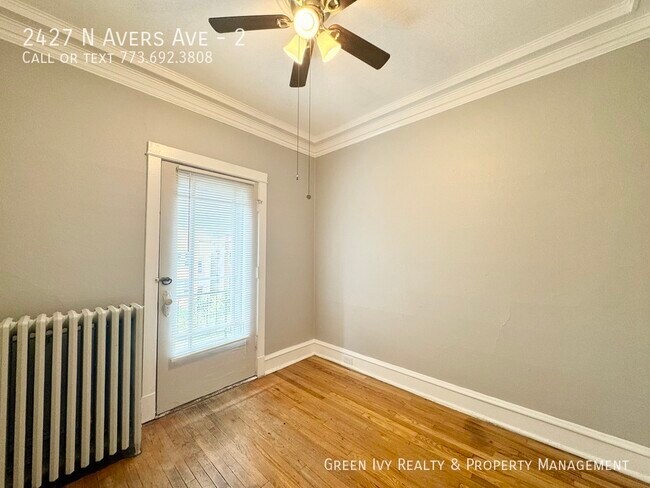 Building Photo - 2427 N Avers Ave