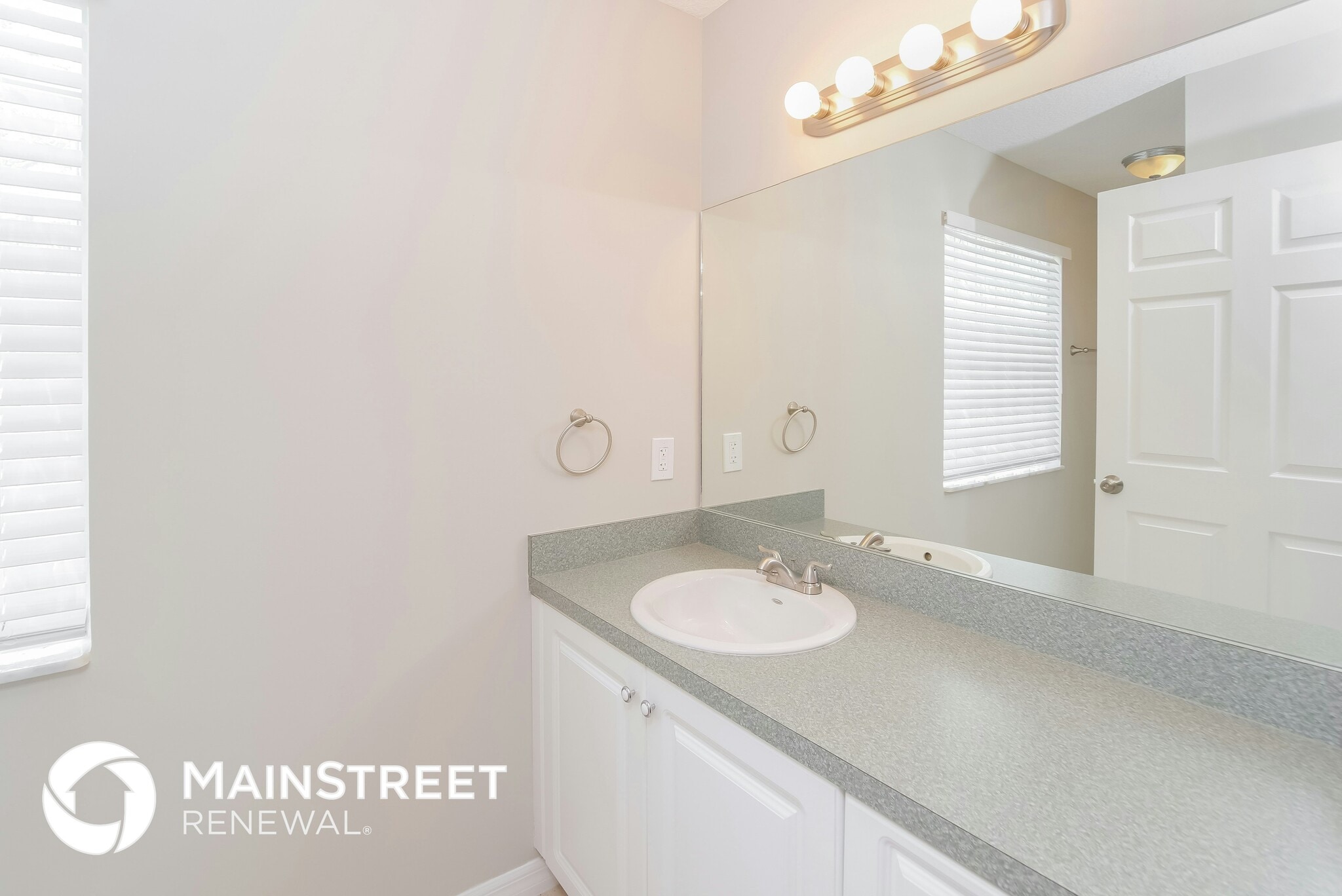 Building Photo - 1160 N St Johns St