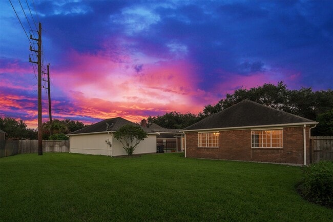 Building Photo - 4910 Canterbury Ln