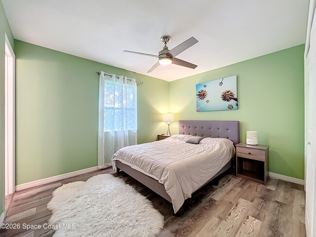 Building Photo - 760 Becker Ave NE