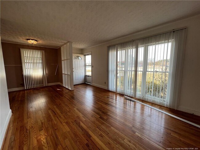 Building Photo - 209 Owen Dr
