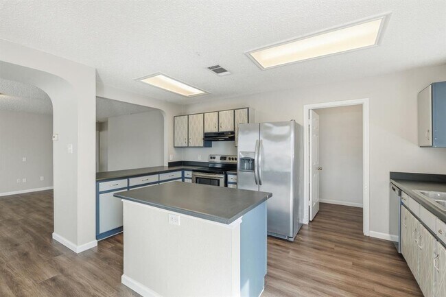 Building Photo - 3205 Settlement Dr