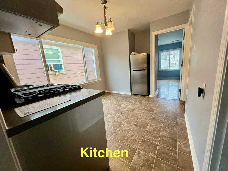 Building Photo - 660 Railroad Ave