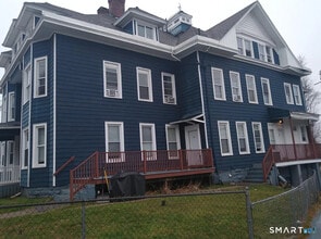 Building Photo - 570 Broad St