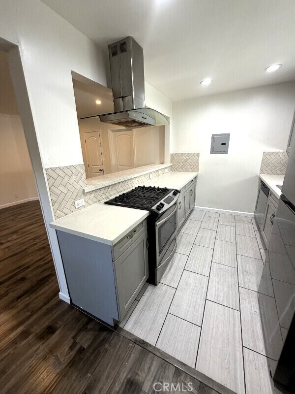 Building Photo - 1040 N Sierra Bonita Ave