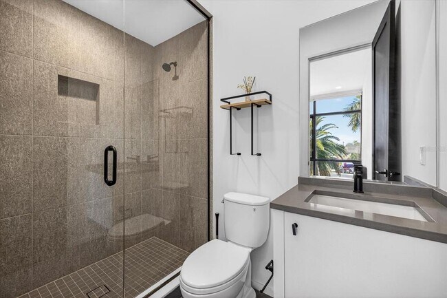 Building Photo - 94 W Davis Blvd