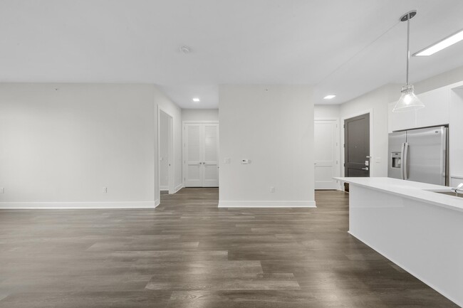 Building Photo - 121 34th St