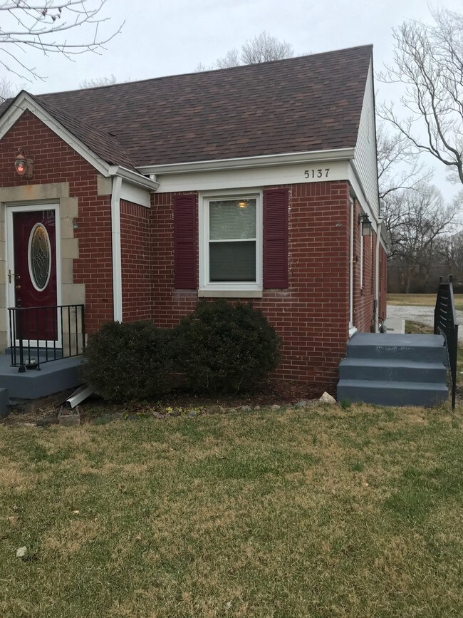 Building Photo - 5137 Winthrop Avenue
