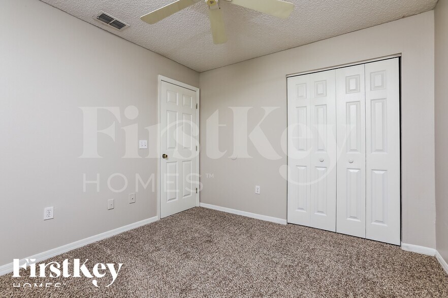 Building Photo - 2059 Gallagher Ave