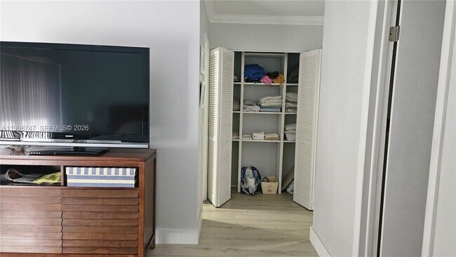 Building Photo - 16446 NE 27th Pl