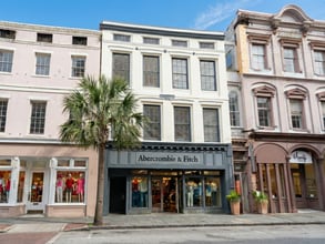 Building Photo - 235 King St