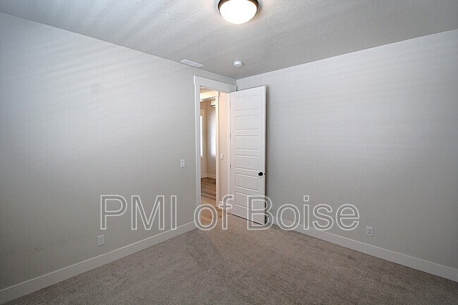 Building Photo - 18285 Arch Hvn Wy