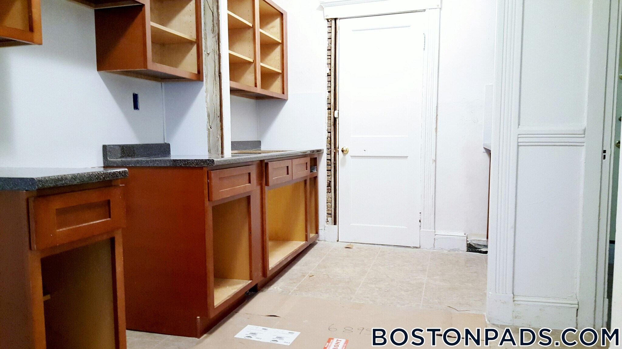 Building Photo - 8 Vinal St