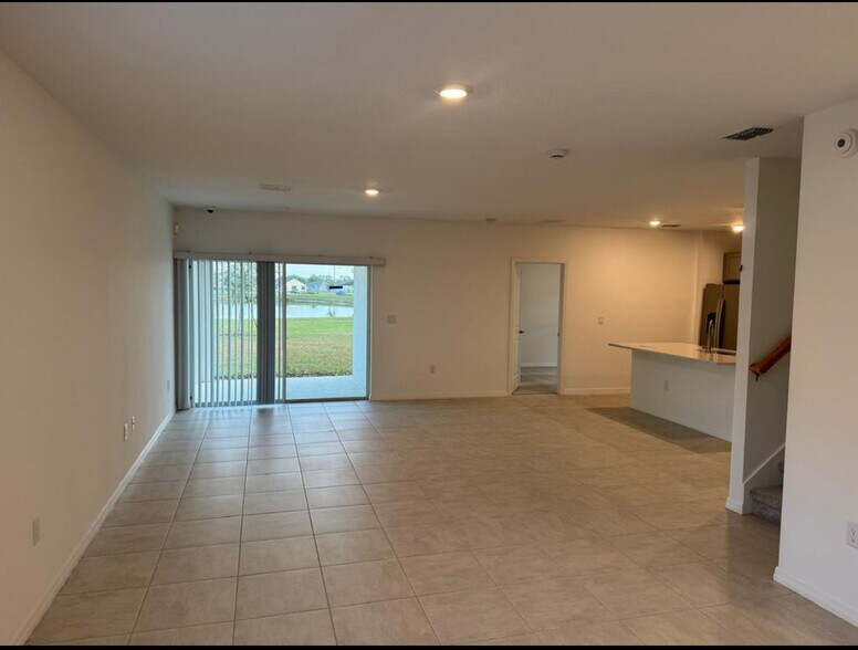 Building Photo - 76 Citrine Loop